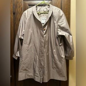 British Mist Gold Women’s Raincoat, Size 14P
